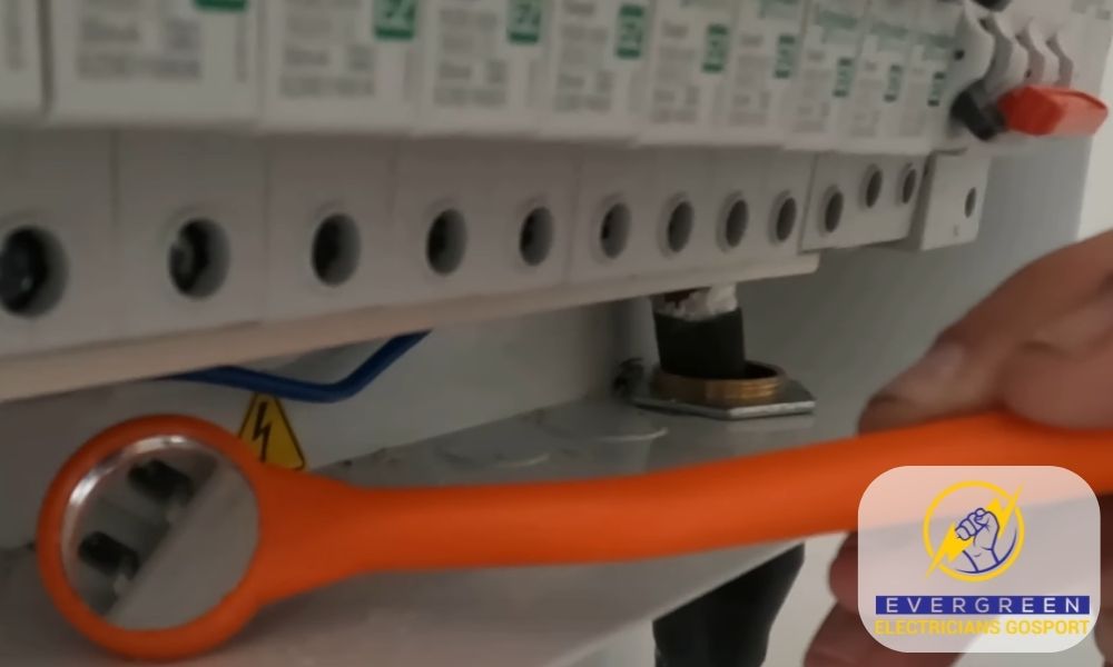 Gosport PO1 Electrician